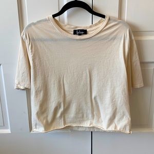 Basic off-white tee